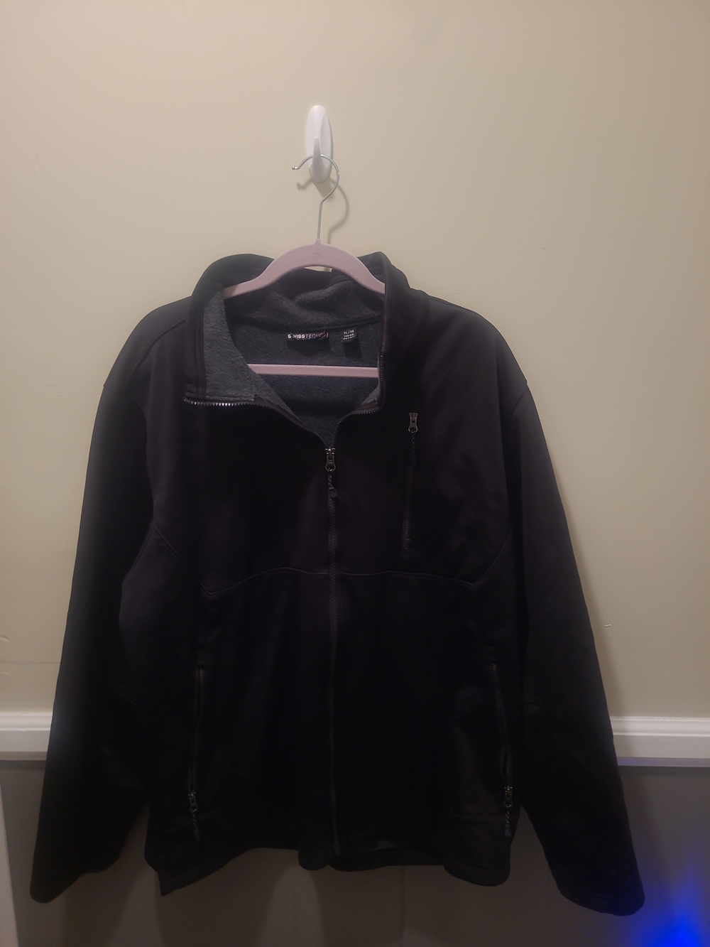 Swiss Tech Softshell Jacket Size XL Zip Front Long Sleeve Fleece Outerwear